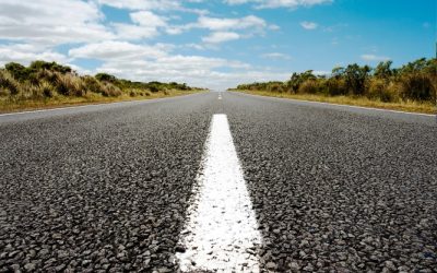 A színes útburkolat festés szerepe a városi navigációban