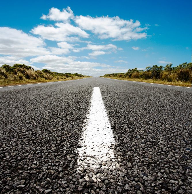 A színes útburkolat festés szerepe a városi navigációban - orinionway.hu